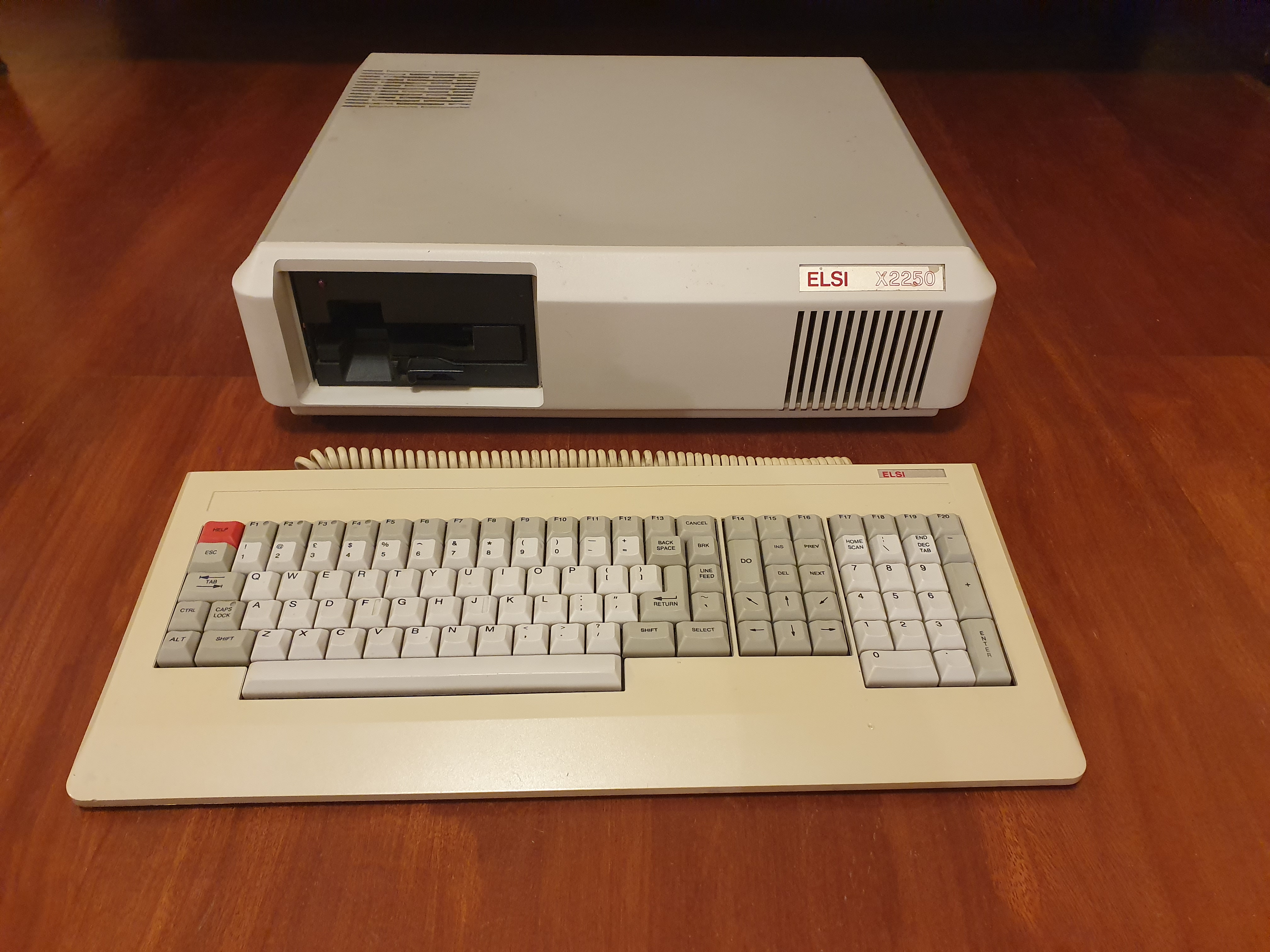 Future Computers - FX40 (ELSI X2250)